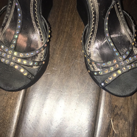 6in tall bedazzled Wedges - Picture 2 of 2